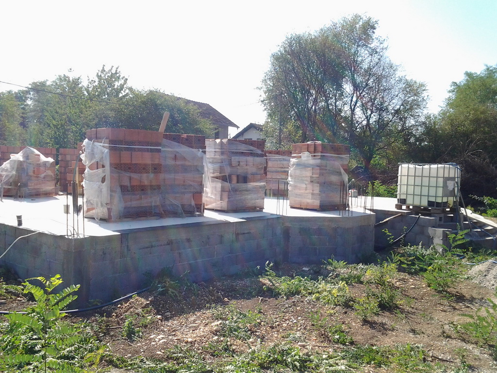 Radovi na izgradnji lovačke kuće 11.09.2017.